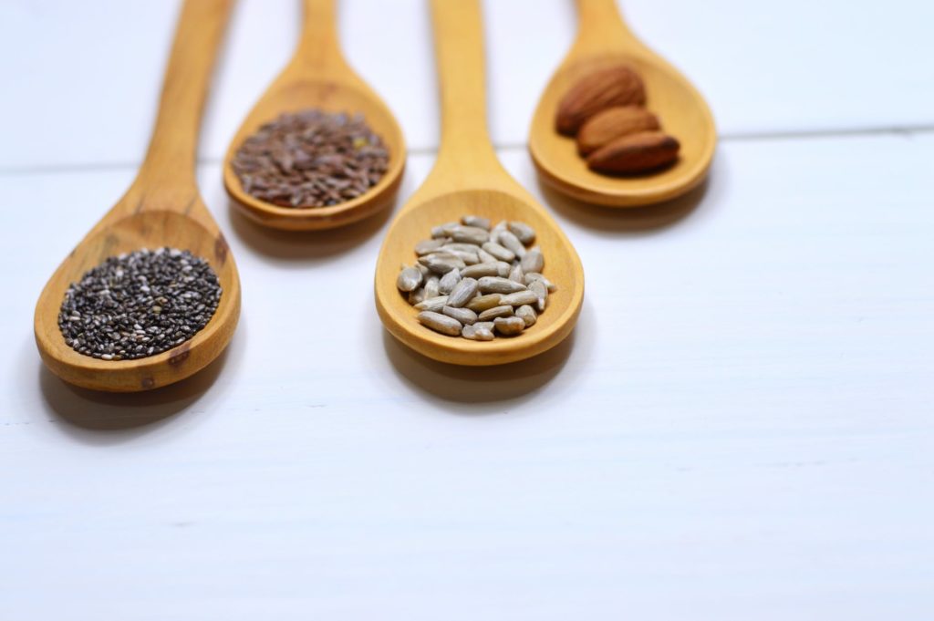 Sunflower Seeds Benefits, Nutrition, Uses & Side Effects