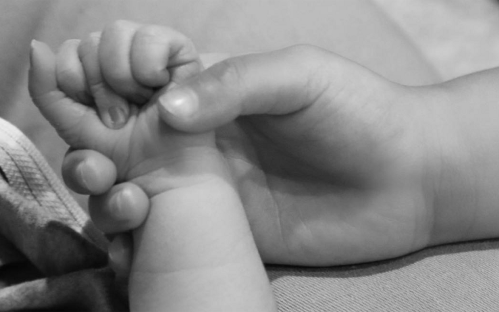 Kylie Jenner’s Baby Boy Hand Picture: