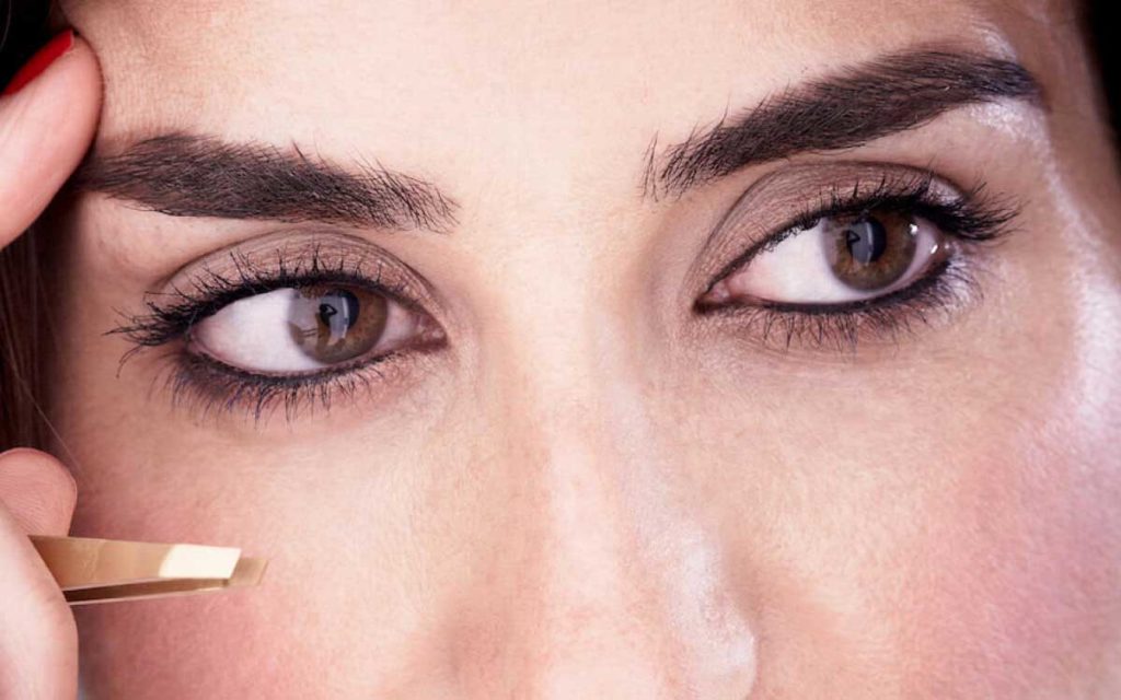 Black Canvas Brows one of the Top Eyebrow Styles of 2022: 